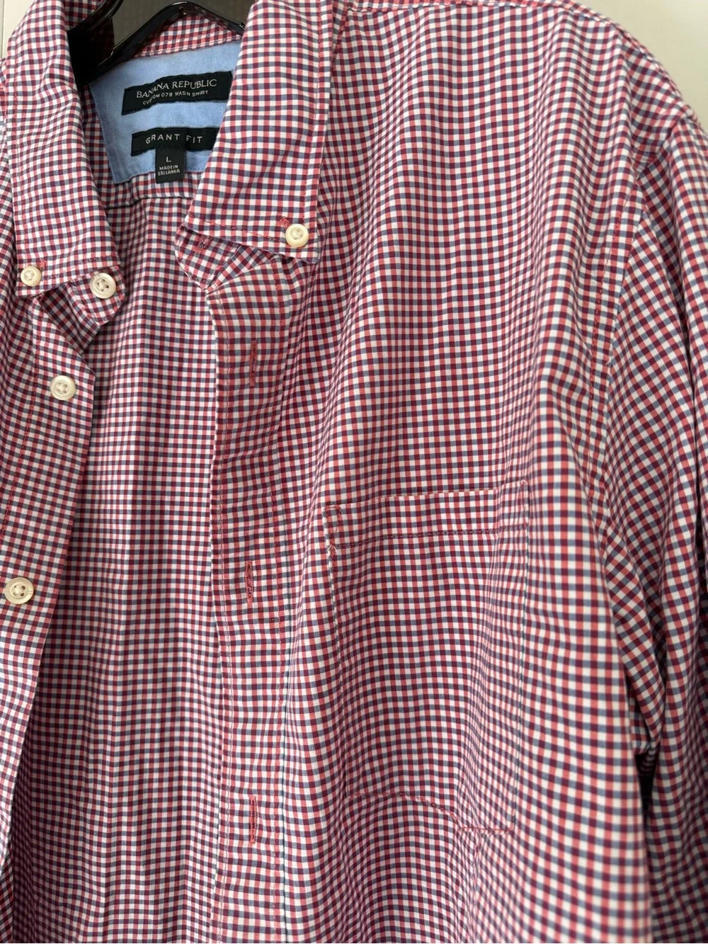 Banana Republic Men’s Red, White and Blue Gingham Button-Down Shirt: Grant Fit